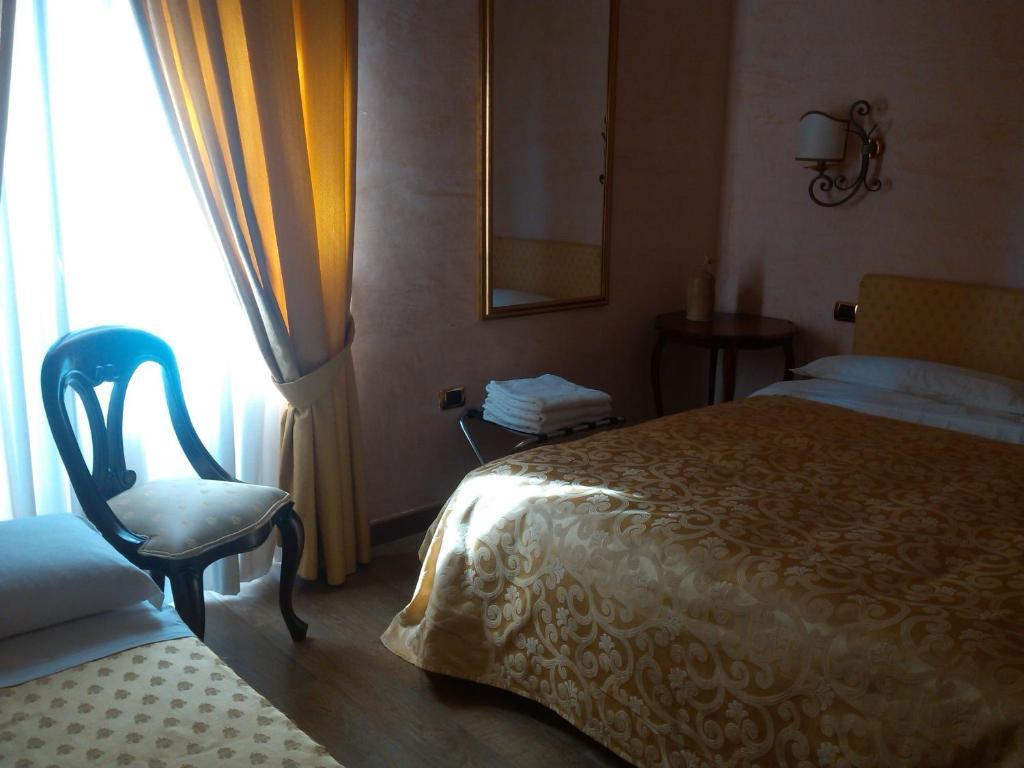 Hotel Sant'Agostino Paola Exterior foto